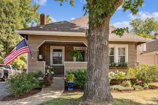 3818 Watterson Rd, Cincinnati, OH 45227