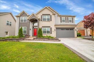 2092 Gardner Cir E, Aurora, IL 60503