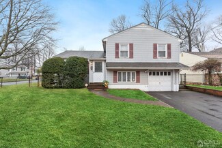 43 Brasser Ln, Kenilworth, NJ 07033