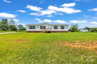 1133 Lynn Ln, Catawba, NC 28609