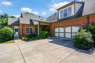 120 Chastain Rd Unit 202, Marietta, GA 30066
