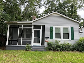 1107 W Burdeshaw St, Dothan, AL 36303