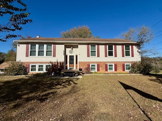 18611 Springs Rd, Jeffersonton, VA 22724