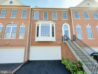 4211 Lower Park Dr, Fairfax, VA 22030