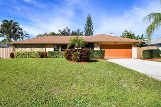2462 SE Floresta Dr, Port Saint Lucie, FL 34984