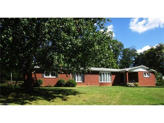 46938 Almar Cir, Saint Clairsville, OH 43950