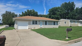 1005 E Villa Marie St, Springfield, MO 65803
