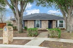 2302 Royal Oaks Cir, Garland, TX 75040