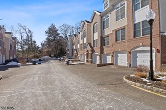 3 Ashley Ct Unit 702, Hawthorne, NJ 07506
