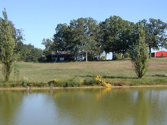 1030 Abiff Rd, Bon Aqua, TN 37025