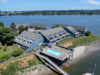 109 N Hayden Bay Dr Unit 109, Portland, OR 97217