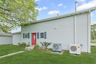 11159 Shipman Rd, Plainview, IL 62685