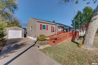 620 4th St, Buffalo, IA 52728