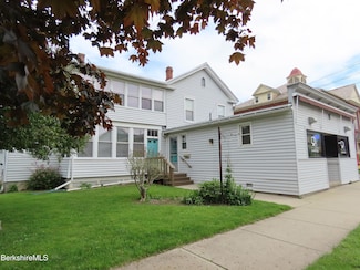 16-18 E Hoosac St, Adams, MA 01220