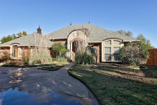 14812 Maplelake Dr, Edmond, OK 73013