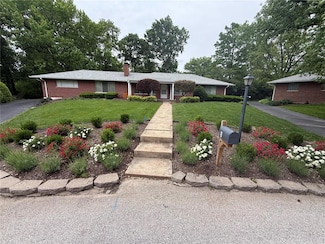 2 Creekside Ln, Saint Louis, MO 63141