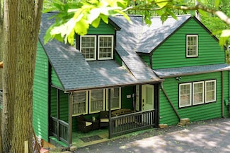 223 Clover Dr, Terra Alta, WV 26764