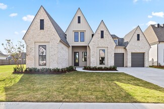 117 Lansing Ln, Youngsville, LA 70592