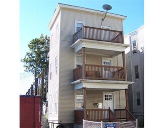 16 Lyon St, Dorchester, MA 02122