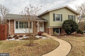 2407 Candlewood Dr, Alexandria, VA 22308