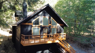 1946 Lupine Way, Willits, CA 95490