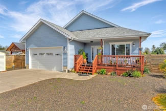 386 Eaglenest Ct SE, Ocean Shores, WA 98569