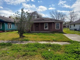 1626 14th St, Port Arthur, TX 77640