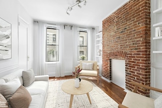 408 E 73rd St Unit 3C, New York, NY 10021