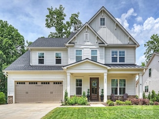 822 River Oaks Ln, Charlotte, NC 28226