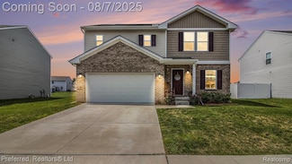 8779 E Park Ridge Cir, Newport, MI 48166