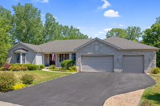 704 Fox Trail, Island Lake, IL 60042