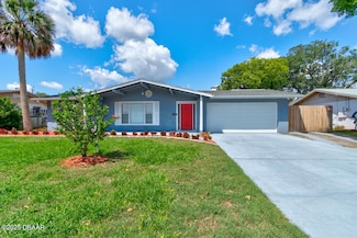 1208 Golfview Dr, Daytona Beach, FL 32114