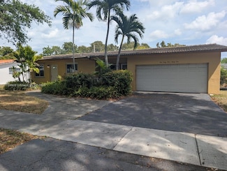 14331 Lake Saranac Ave, Hialeah, FL 33014