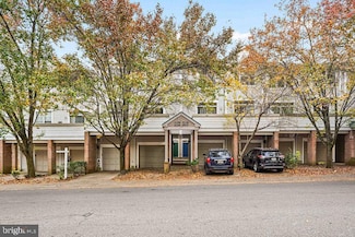 10204 Crested Iris Dr, Montgomery Village, MD 20886