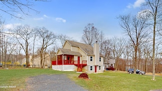 157 Westwood Dr, Dingmans Ferry, PA 18328