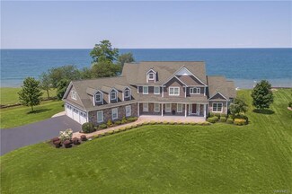 4797 Lakewood Dr, Williamson, NY 14589