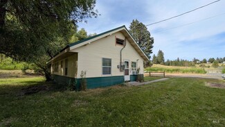 3700 Highway 8, Troy, ID 83871