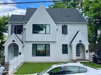 48 Richland Rd, Greenwich, CT 06830