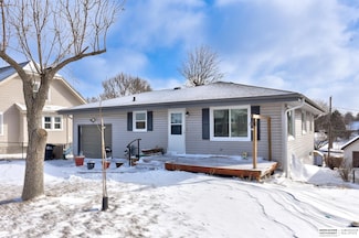 4725 S 47th St, Omaha, NE 68117