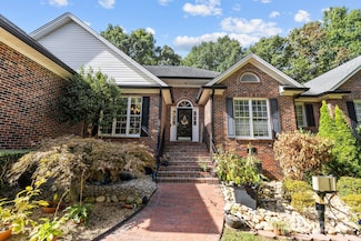 904 Toncin Ave, Bessemer City, NC 28016