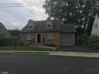 1034 Stone St, Union, NJ 07083