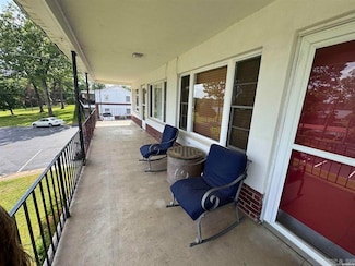 210 Aberina St, Hot Springs, AR 71913