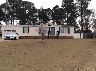 165 Brent Wood Ct, Sanford, NC 27332