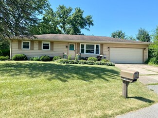 18 Lourdes St, Valparaiso, IN 46385