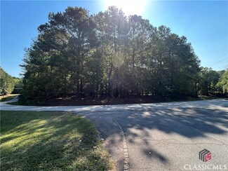 362 E River Bend Dr, Eatonton, GA 31024