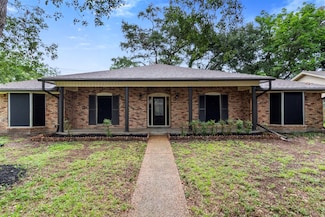 2101 Lamar Dr, Richmond, TX 77469