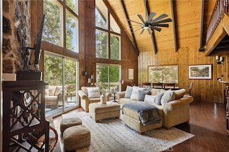 229 Chippewa Ln, Lake Arrowhead, CA 92352