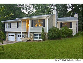 14 Tuckaway Dr, Asheville, NC 28803