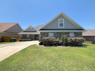4589 Hermosa Rd, Crestview, FL 32539