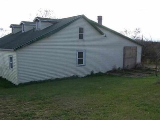 10436 Skunk Hollow Rd, Mount Carroll, IL 61053